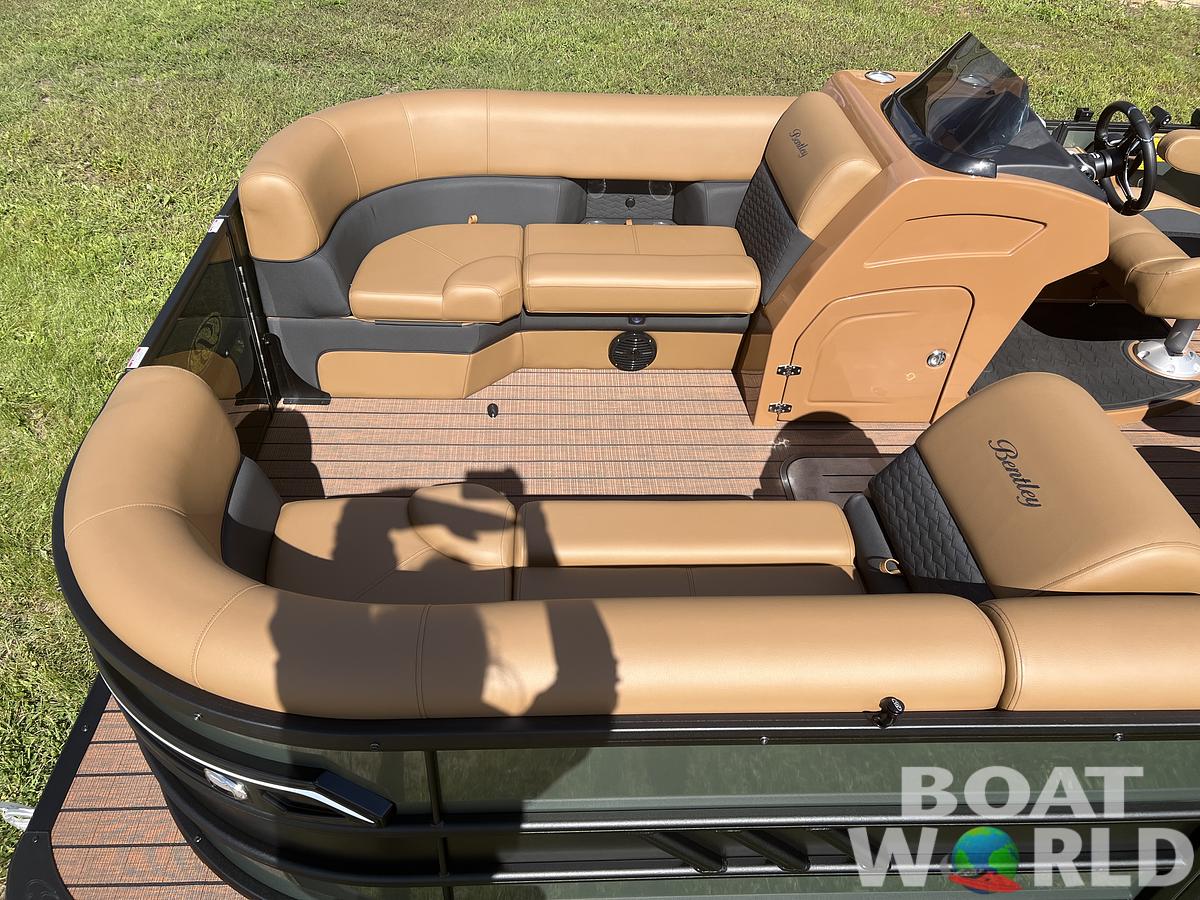 2026 Bentley Pontoons Elite 223 Swingback Tritoon