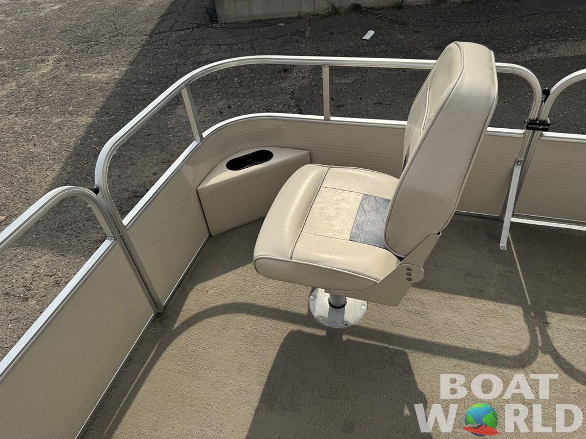 Used 2010 Weeres Cadet Fish 18' & Mercury 4-Stroke