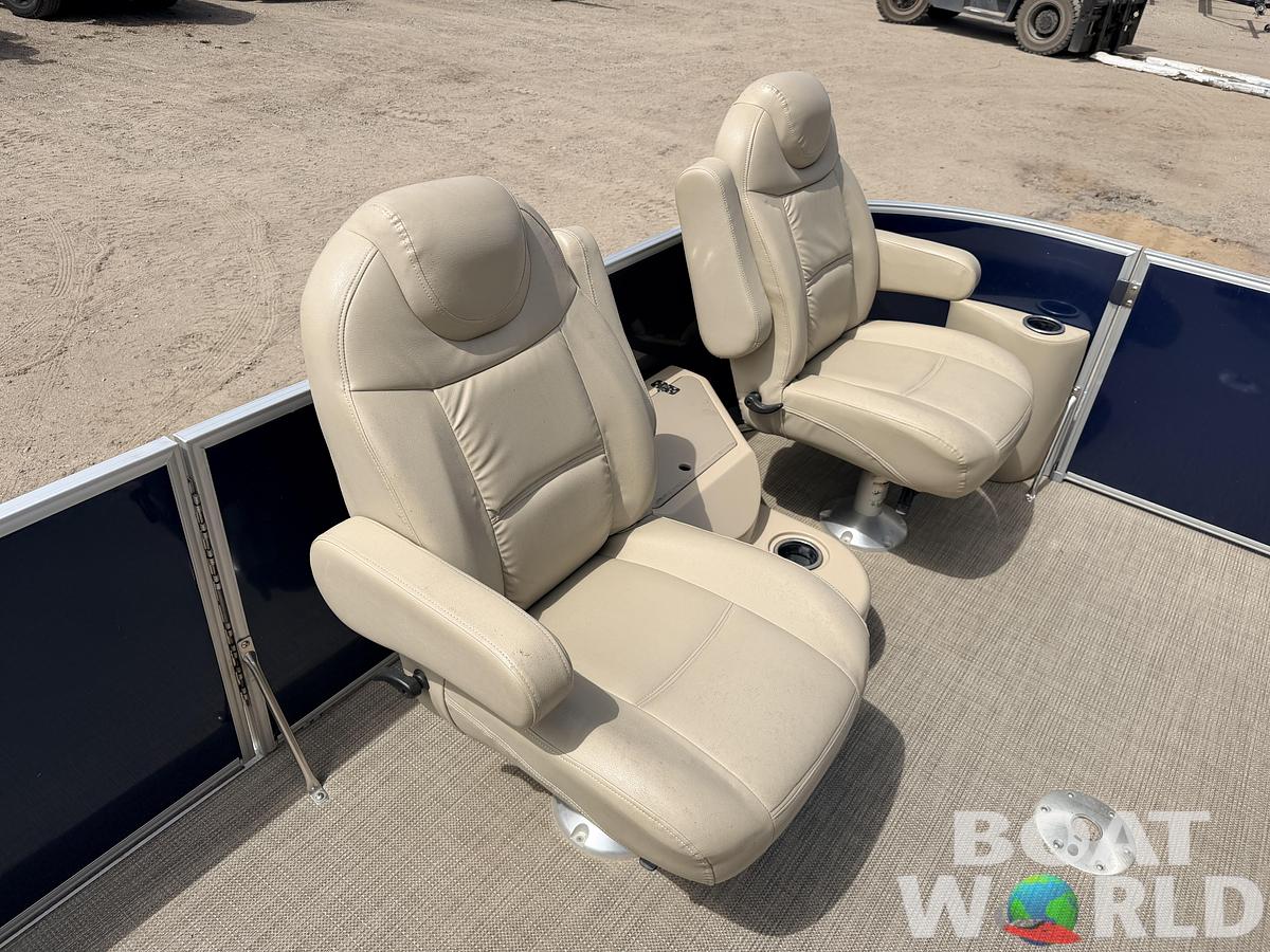 Used 2016 Sylvan Mirage 8524 LE & 150HP Mercury 4Stroke - $29,995