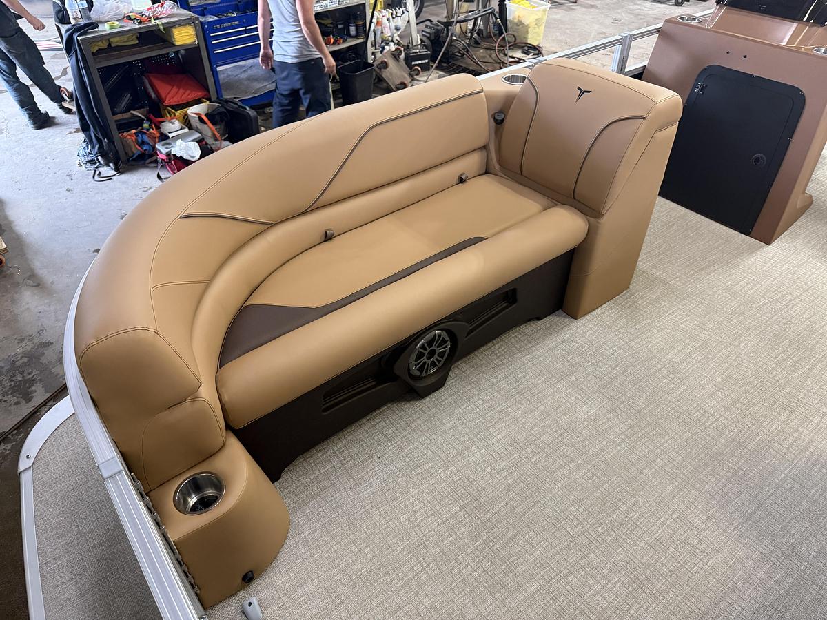 Used 2026 Tahoe Pontoons Sport 2385 Rear Fish & Honda 4-Stroke EFI