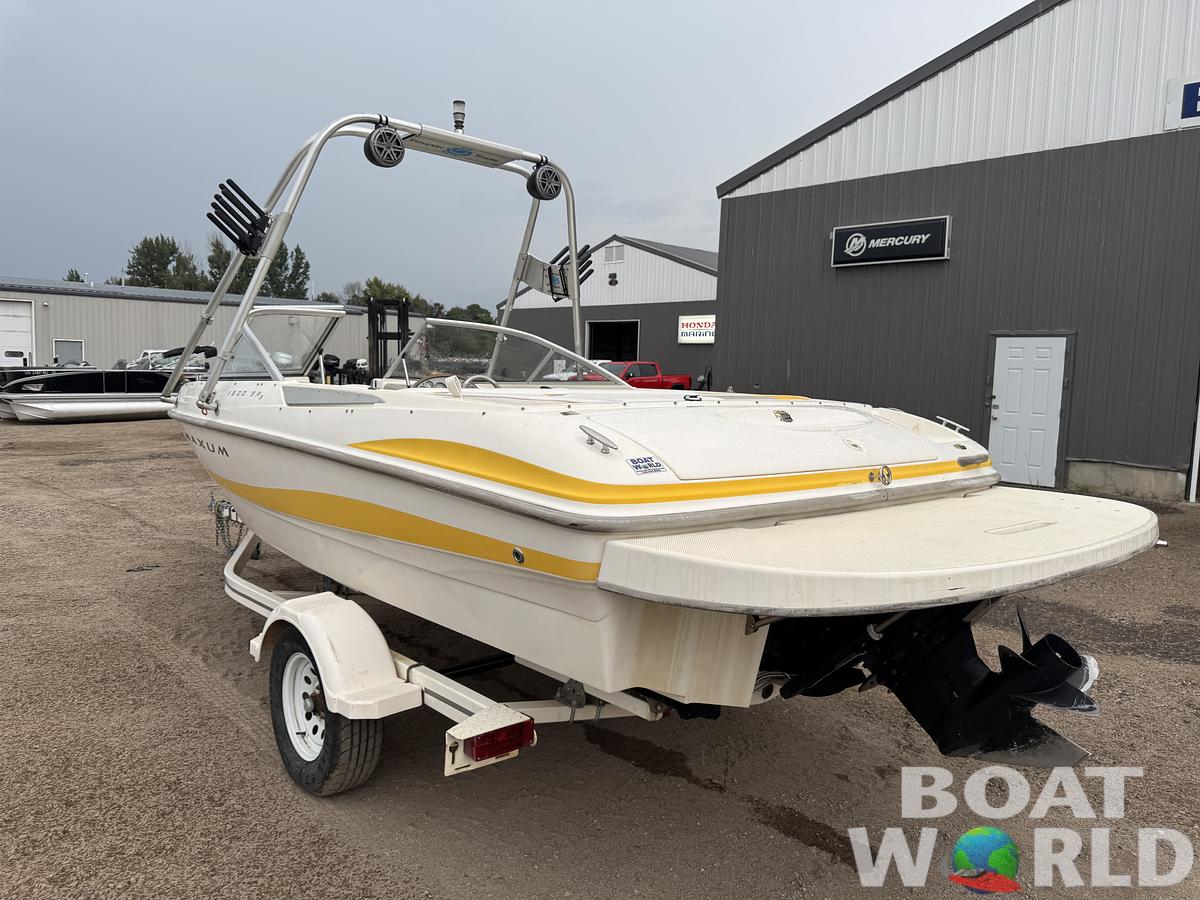 Used 2004 Maxum 1800 SR3 Runabout