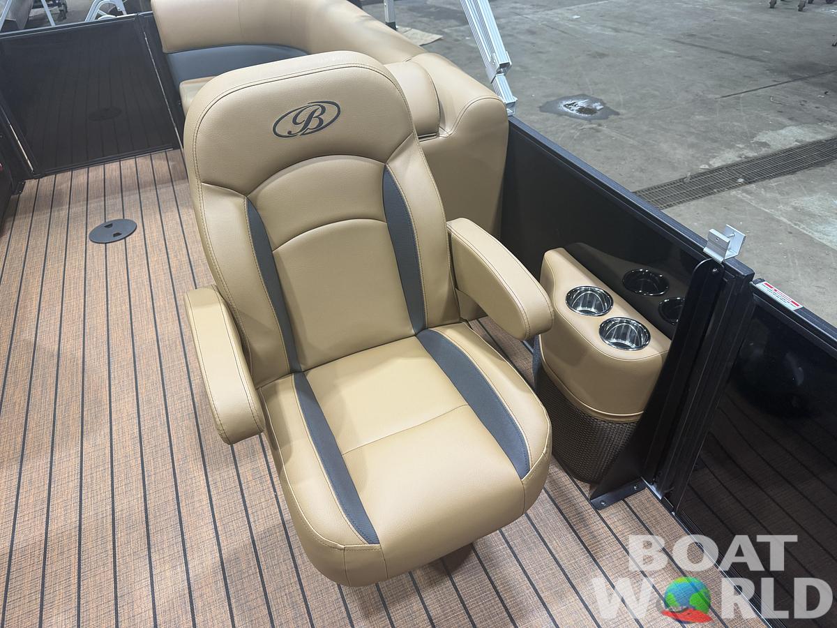 2026 Bentley Legacy 220 Navigator Quad Lounge Pontoon $36995
