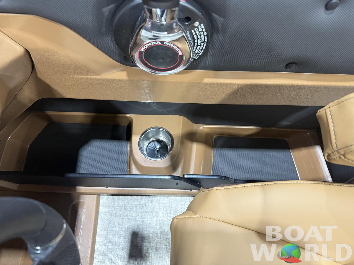 2026 Tahoe Pontoons LTZ 2185 Cruise Rear Bench (CRB) 