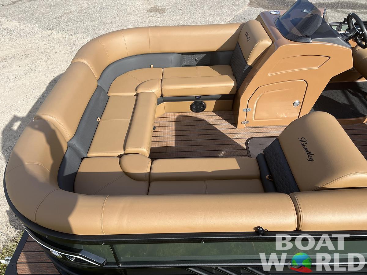 2026 Bentley Pontoons Elite 223 Admiral Quad Lounge Tritoon