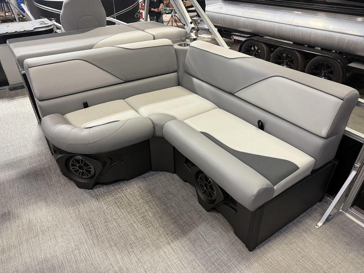 2025 Tahoe Pontoons Sport 2385 Rear Fish & Honda 4-Stroke EFI