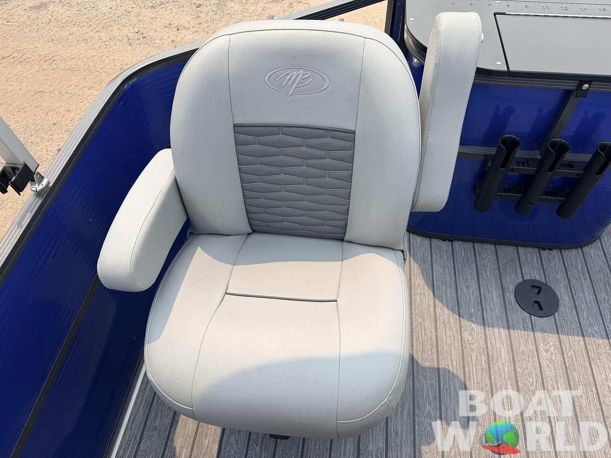 Used 2021 Montego Bay 8522 Fish & Cruise Deluxe Pontoon & 90HP Honda 4Stroke -$29,995