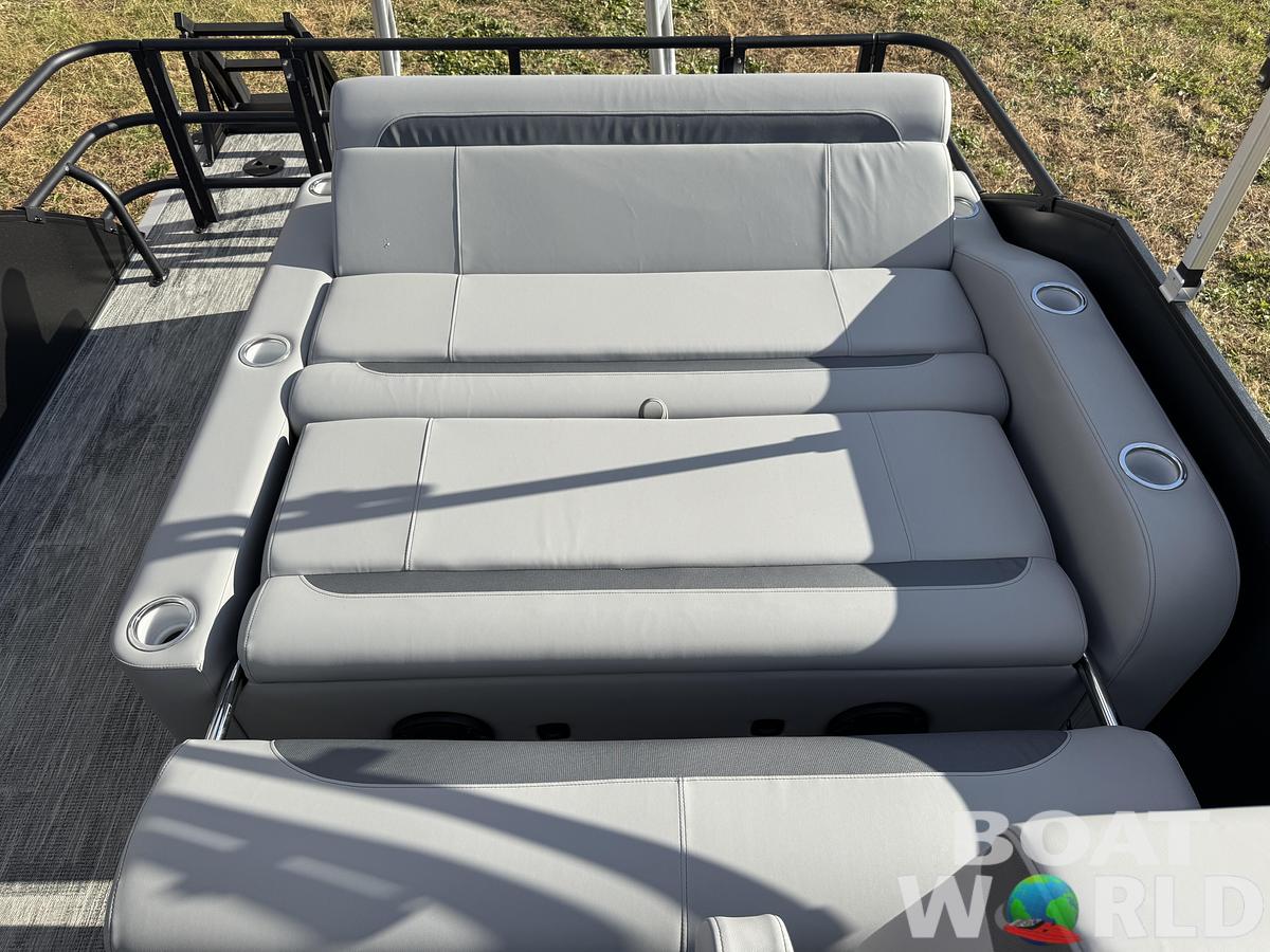 2026 Bentley Pontoons Forward Fish 220 Swingback
