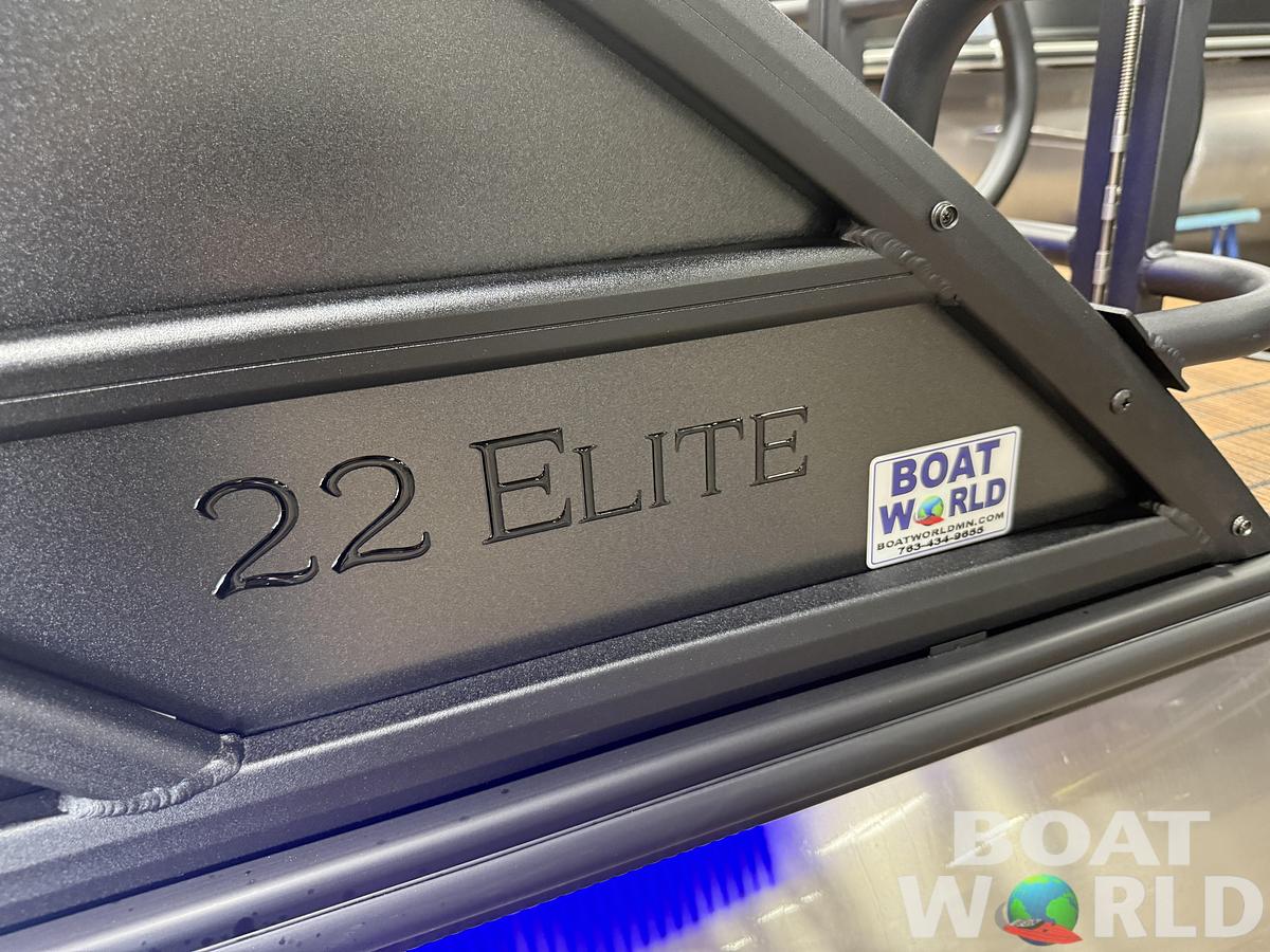 2026 Bentley Elite 223 Quad Swingback QSB Tritoon $64995