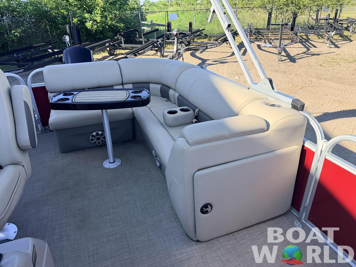 Used 2023 Sun Tracker Party Barge 20 DLX & 90HP Mercury 4Stroke -$27,995