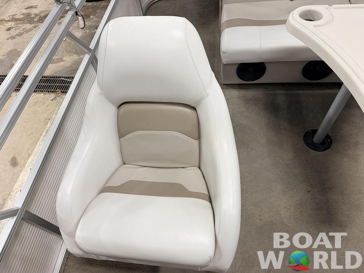 Used 2004 Northwood 2023 Reitta & 40HP Mercury 4Stroke -$