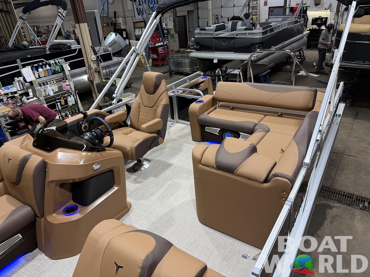 2026 Tahoe LTZ VRB Swingback Tritoon & Honda $51995