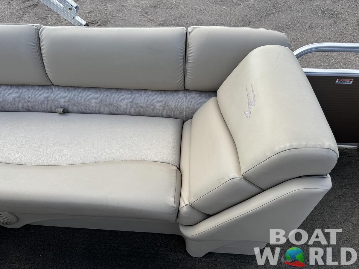 Used 2014 Bennington 22 SLX Pontoon