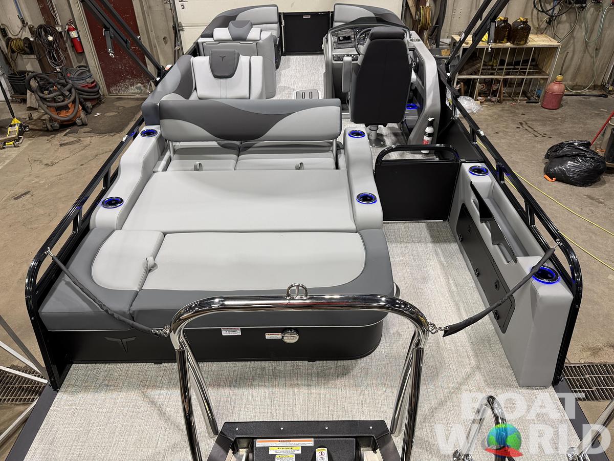 2026 Tahoe LTZ 300HP VRB 2385 Swingback Tritoon $68,995