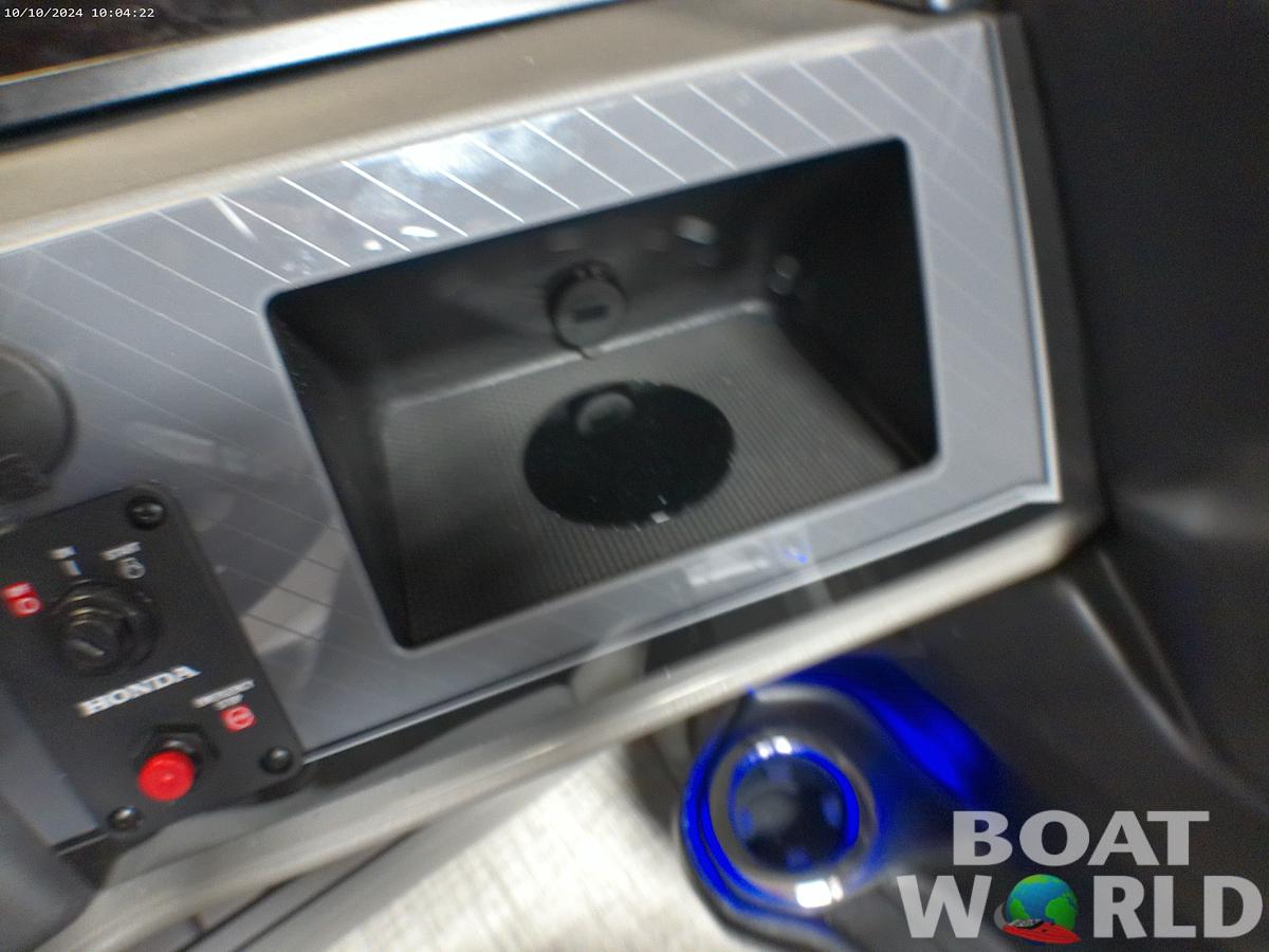 2025 Tahoe Pontoons Cascade 2385 Swingback (VRL) Tritoon & Honda 4-Stroke EFI