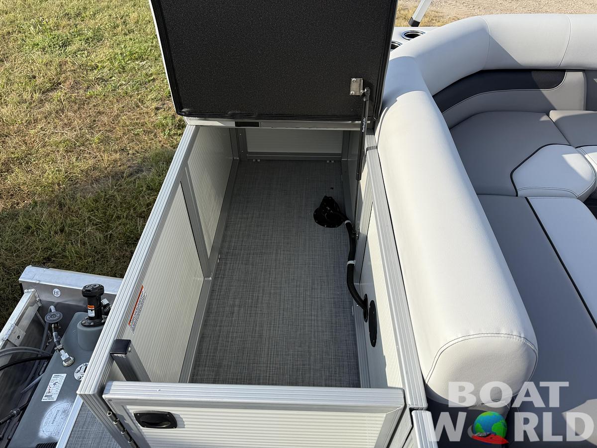 2026 Princecraft Vectra 21 Cruise Lounge Pontoon & Mercury 4-Stroke EFI