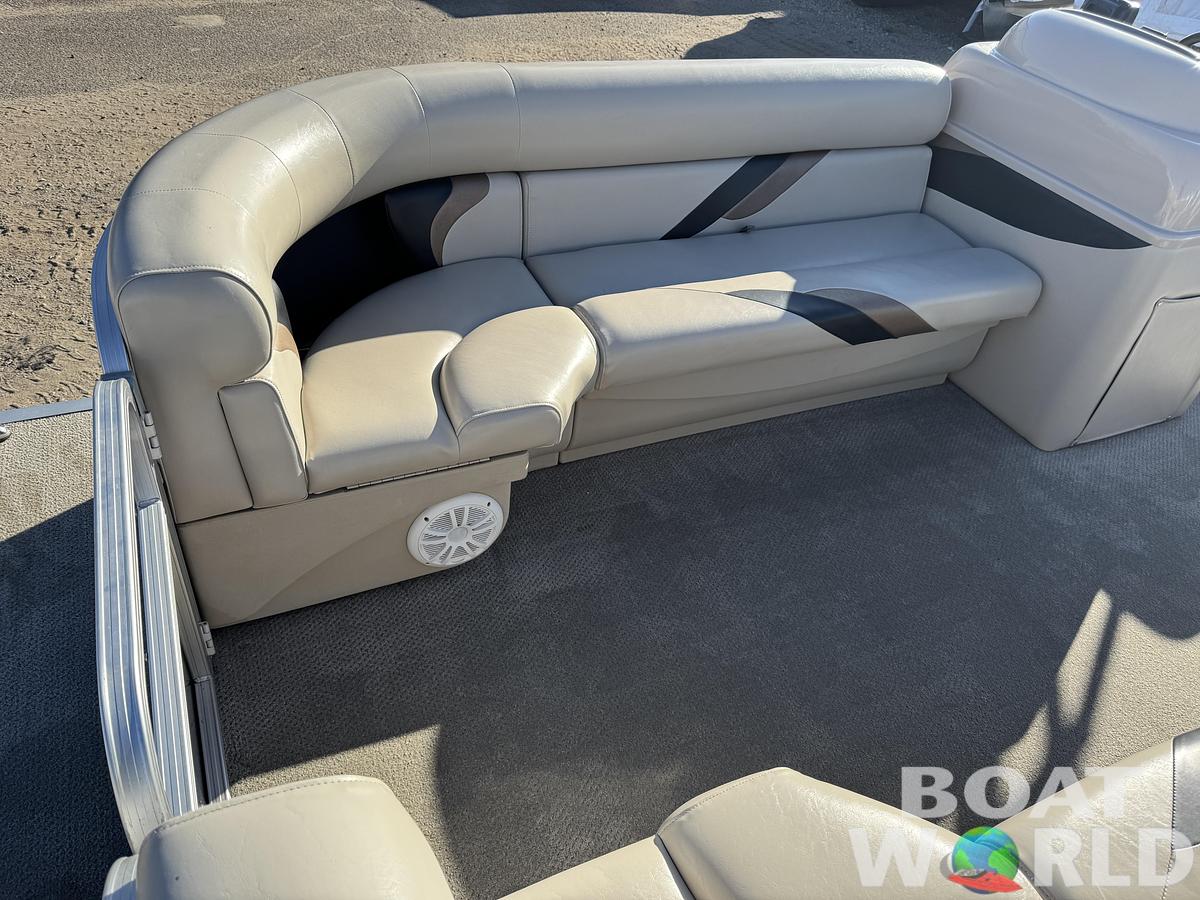 Used 2012 SunChaser Oasis 820 Pontoon