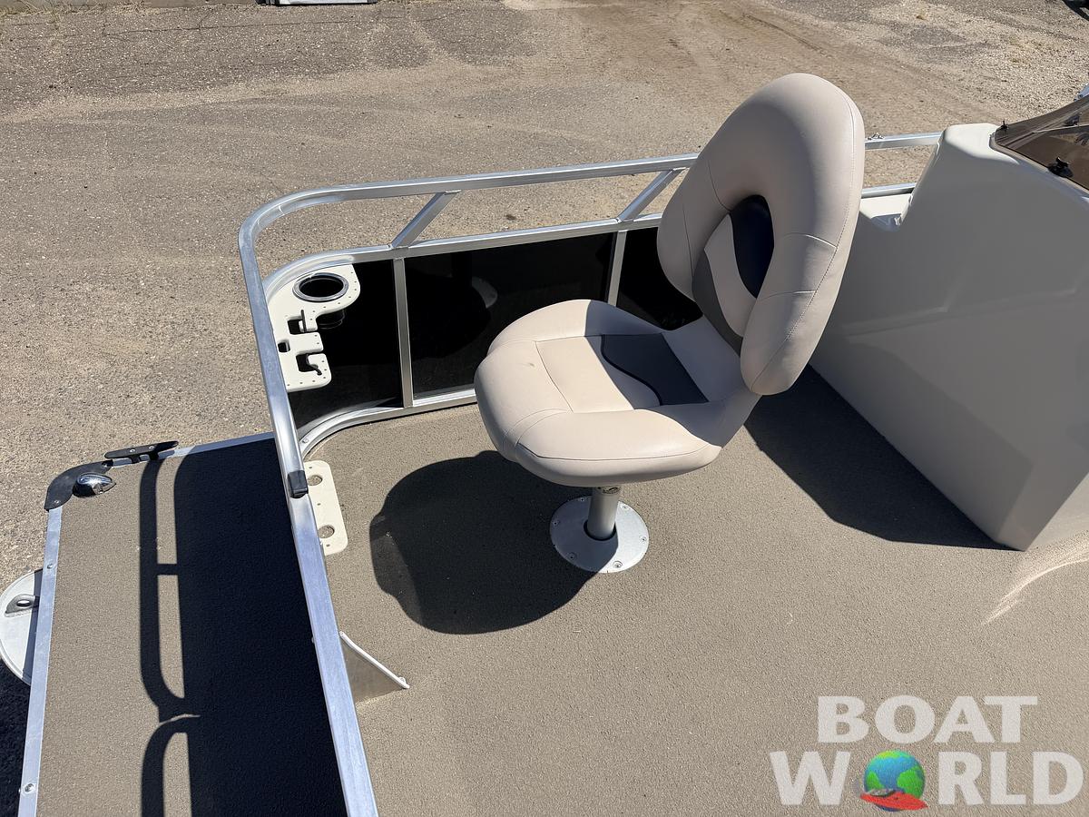 Used 2013 Qwest 7516 Adventure & 40HP Mercury 4Stroke - $16,995
