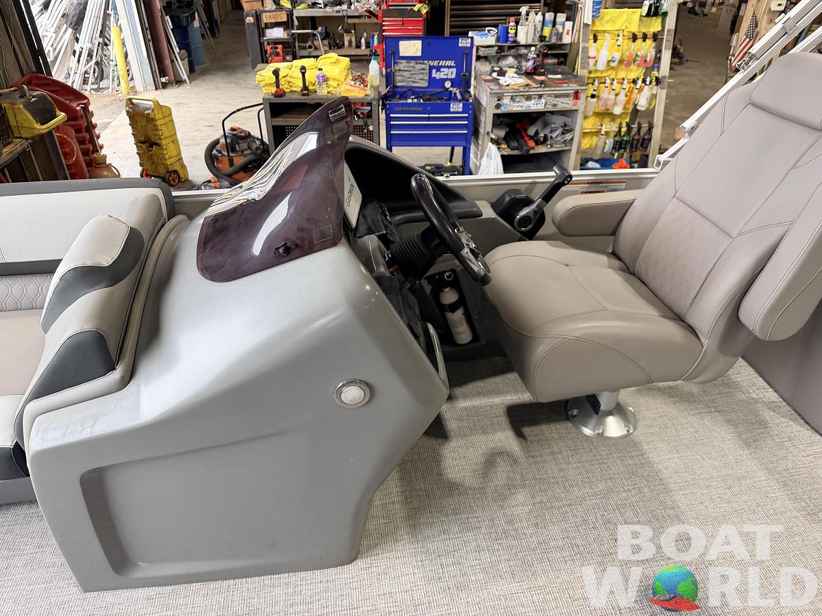 Used 2022 Tahoe Pontoons Cascade 2385 Quad Lounge Tritoon & 200HP Honda 4Stroke -$49,995