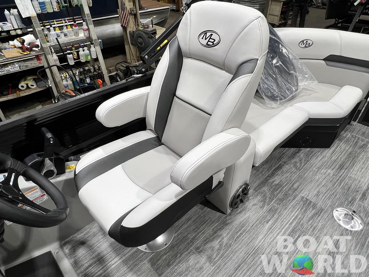 2026 Montego Bay 8522 BR DL Quad Lounger & Honda 4-Stroke $39995