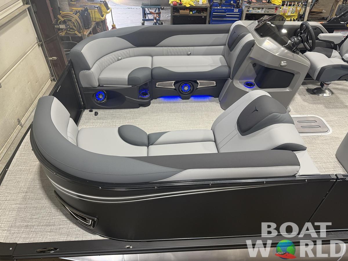 2027 Tahoe LTZ 300HP VRB Windshield Swingback $69995
