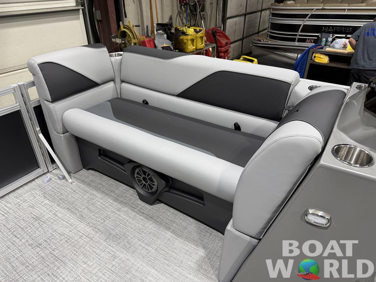 2026 Tahoe Pontoons Sport 2180 Quad Lounge