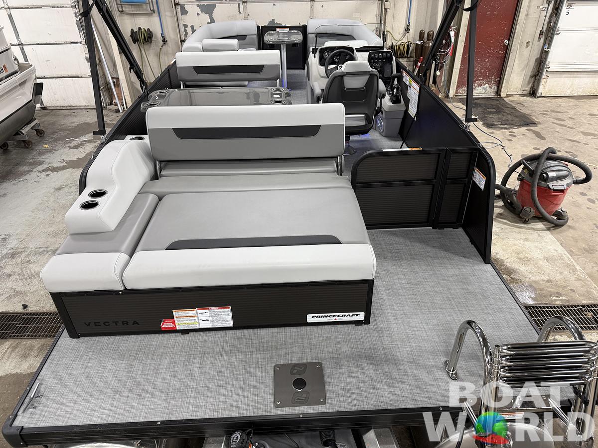 2026 Princecraft Vectra 23 RL Dinette Swingback Pontoon