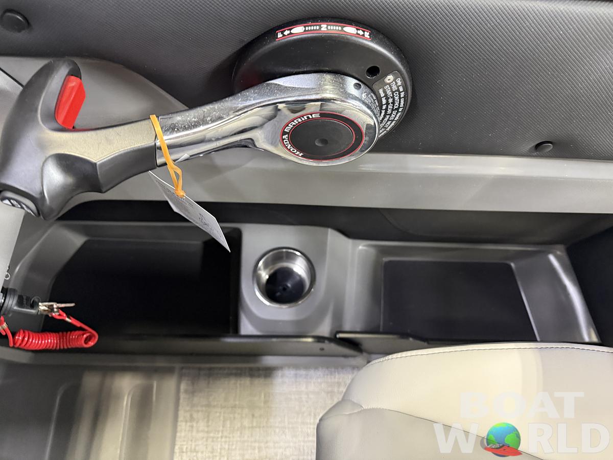 2025 Tahoe Pontoons LTZ 2385 Swingback (VRL) & Honda 4-Stroke EFI