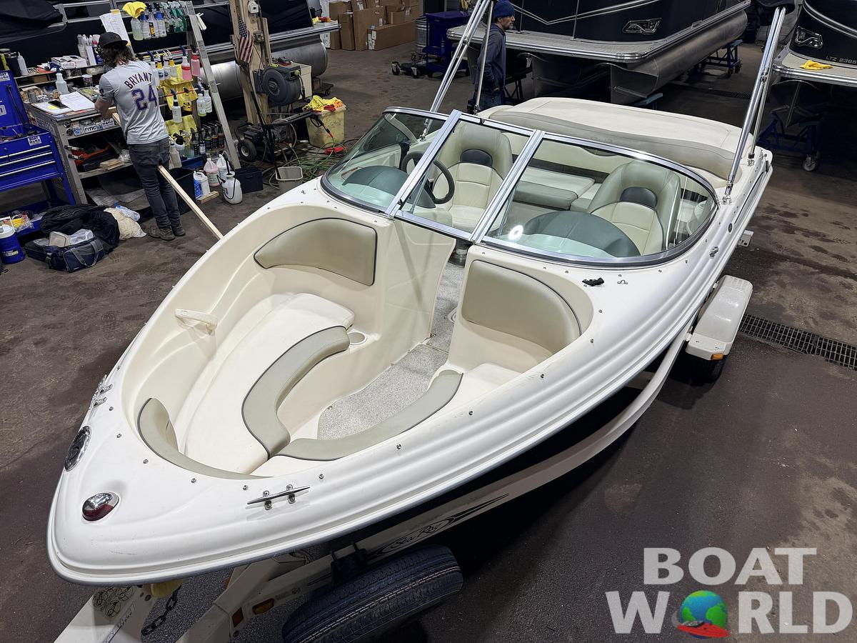 Used 2004 Sea Ray Sport 180 Runabout & 135HP 3.0L Mercruiser - $7,995