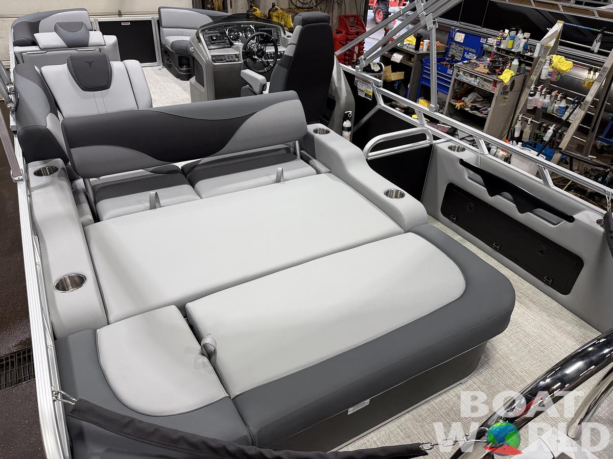 2027 Tahoe LTZ 2385 VRB SE Swingback Pontoon $42995