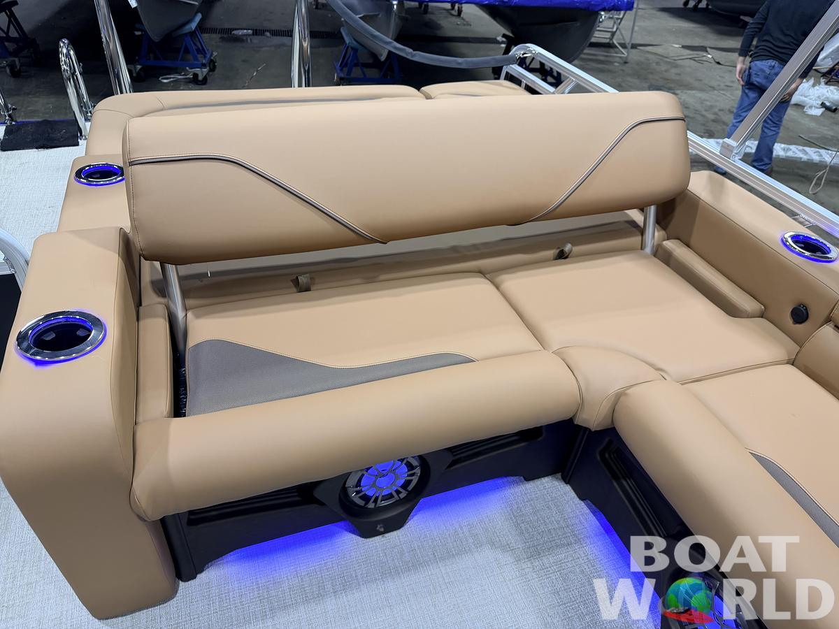 2026 Tahoe Sport 2385 VRB Swingback Tritoon $47995