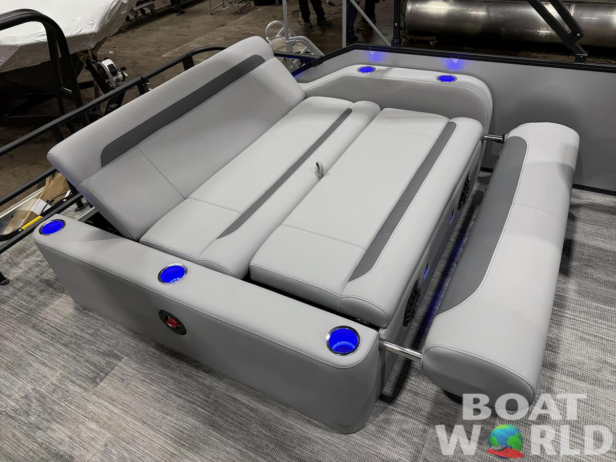 2027 Bentley Legacy 223 Swingback Tritoon $53995