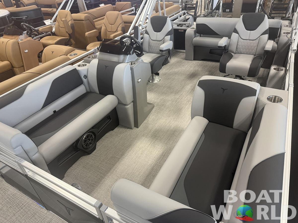 2027 Tahoe Sport VRB 2180 Swingback & 4-Stroke $33995