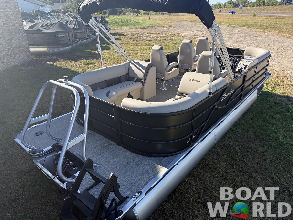 2026 Bentley Pontoons Legacy 220 Navigator DL Quad Lounge