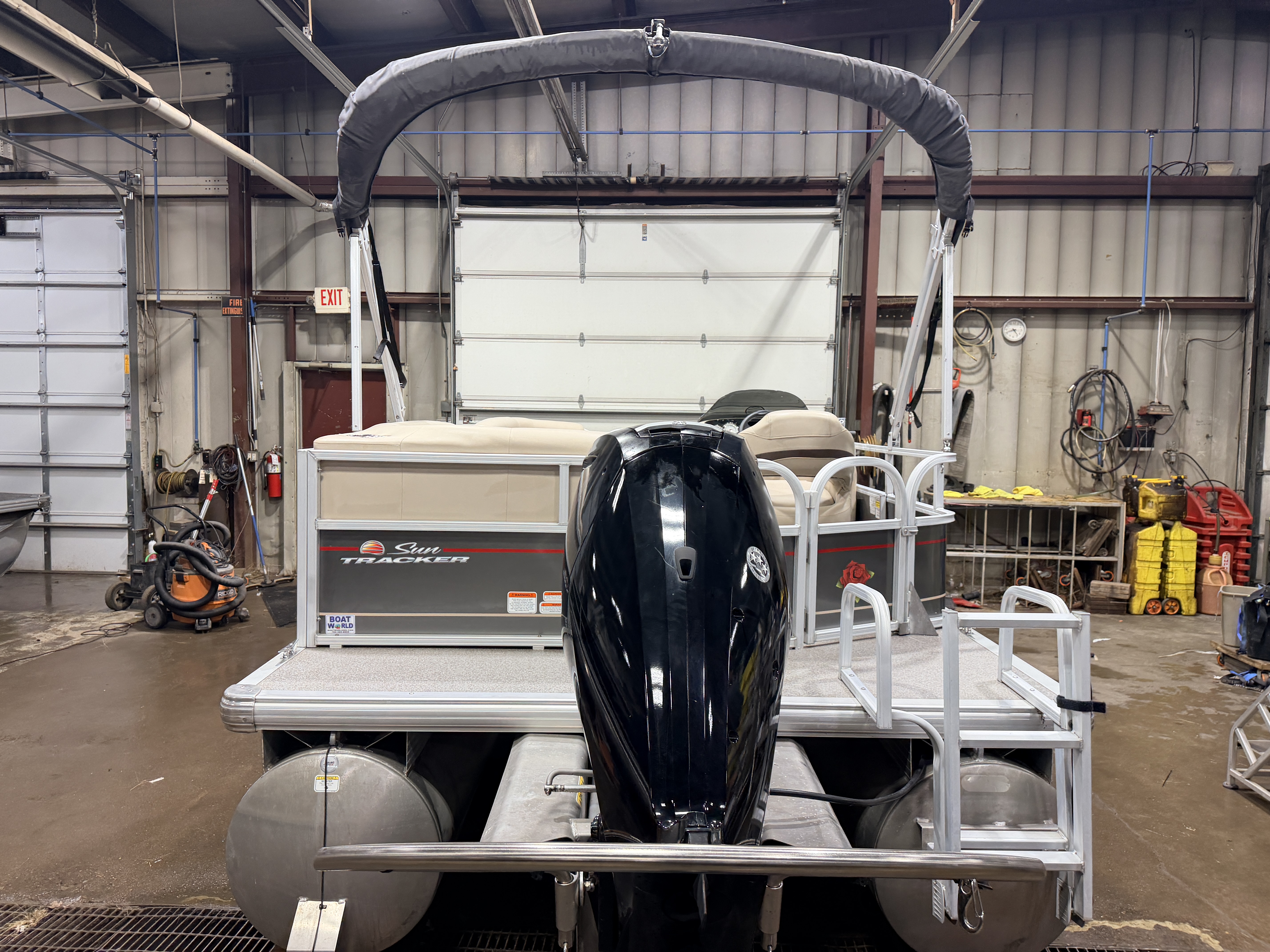 Used 2019 Sun Tracker Party Barge 18 DLX & 75HP Mercury 4Stroke -$21,995