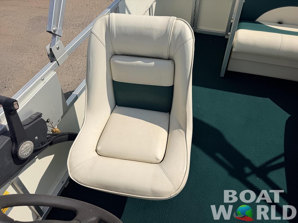 Used 2003 Odyssey 1903 Fish & Cruise & 40HP Johnson 4Stroke -$10,995
