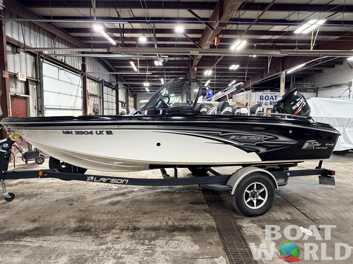 Used 2016 Larson FX 1850 DC Fiberglass Fishing Boat