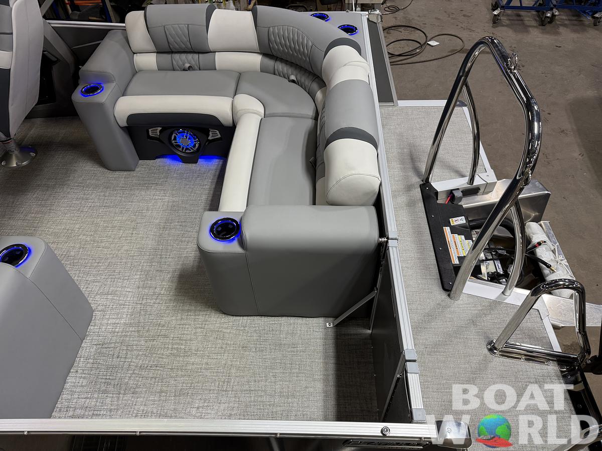 2025 Tahoe Pontoons Cascade 2385 Elite Cruise Tritoon & Honda 4-Stroke EFI