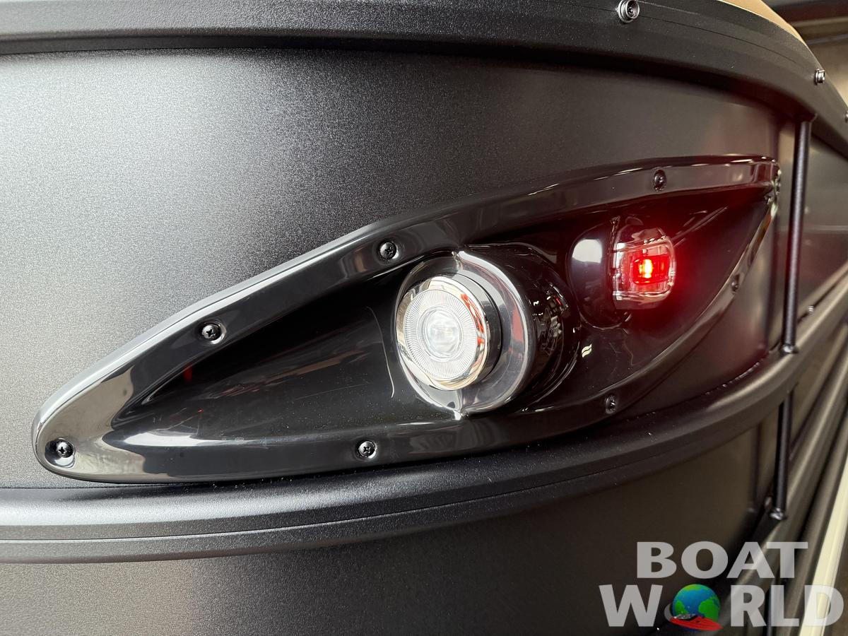 2026 Bentley Legacy 223 Navigator Quad Lounge Tritoon