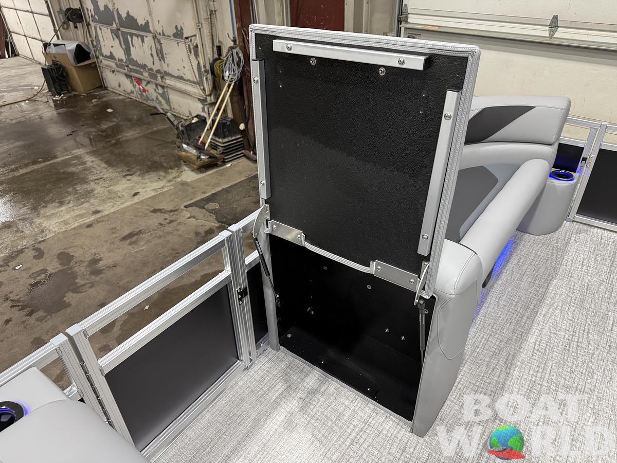 2026 Tahoe Pontoons Sport 2385 Swingback (VRB) Tritoon 