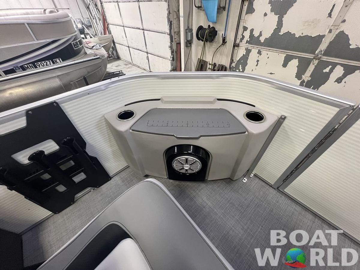 2025 Princecraft 21 Sportfisher 2-S Pontoon & Mercury 4-Stroke EFI