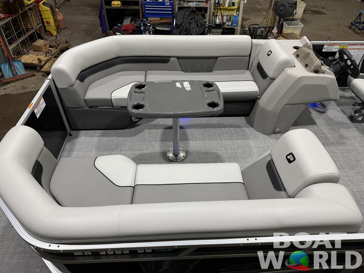 2025 Princecraft 23' Swingback & 150HP 