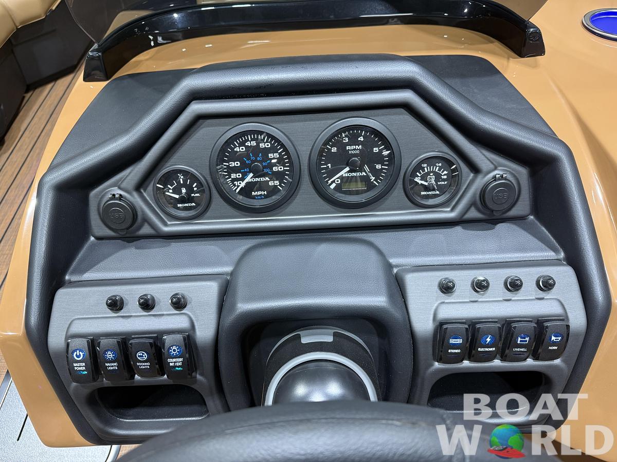 2027 Bentley Legacy 223 Swingback Tritoon $53995