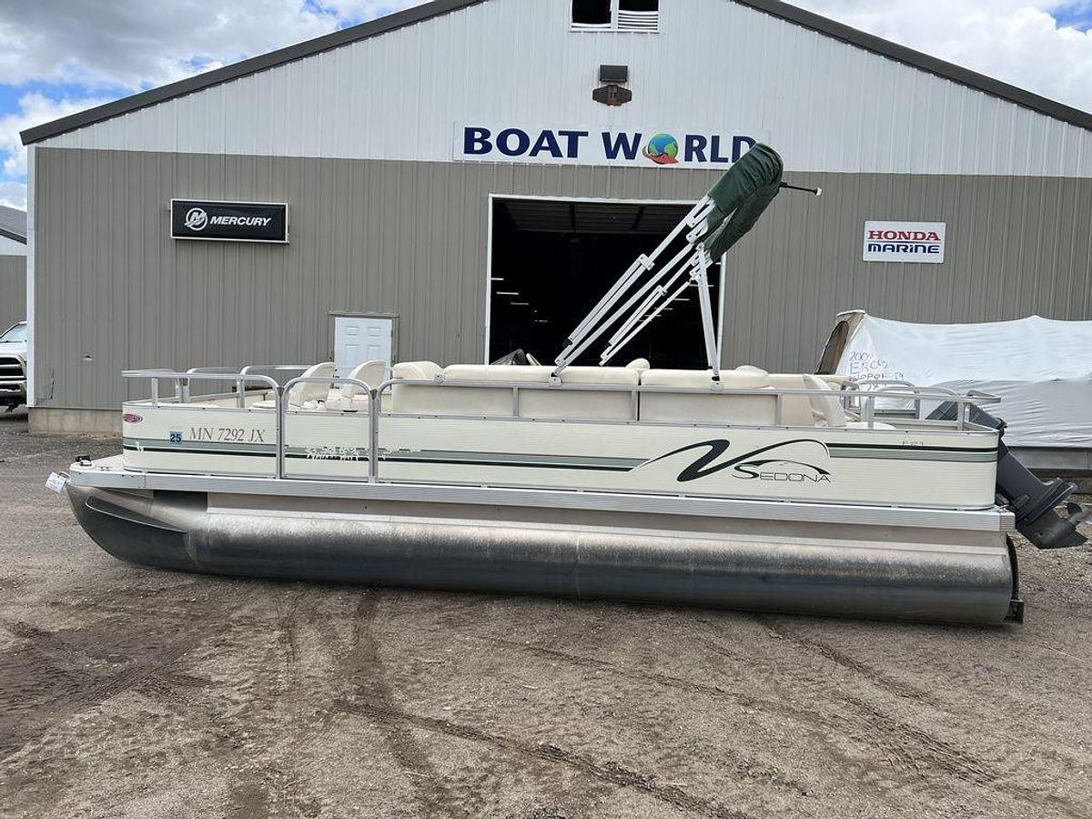 Used 2005 Bennington Sedona F21 Pontoon