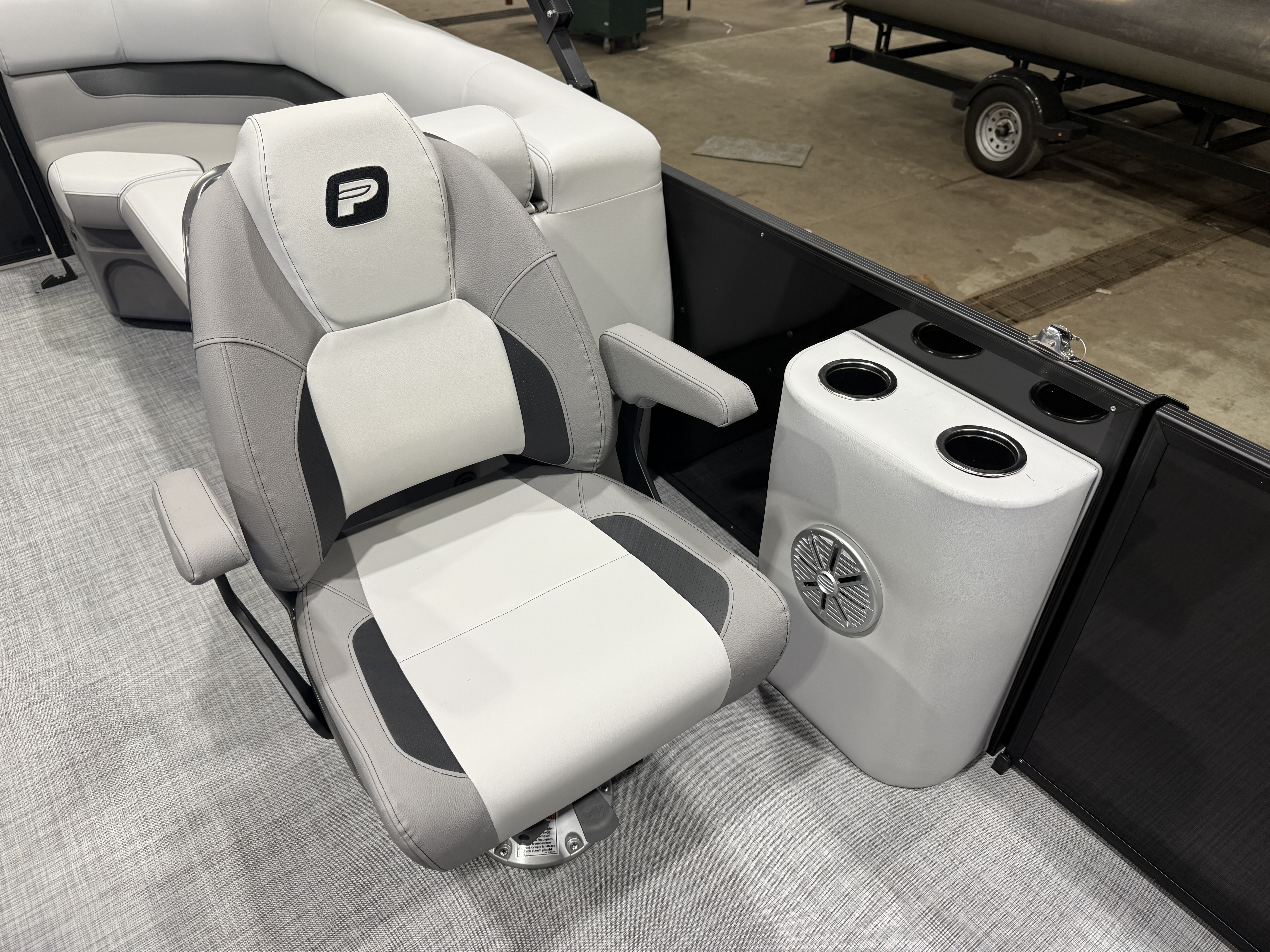 2027 Princecraft Vectra 21 Quad Lounge Pontoon $36995