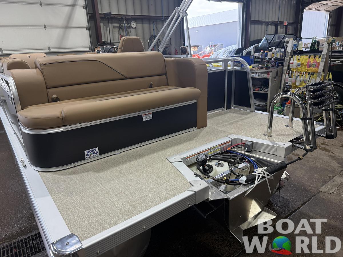 2027 Tahoe Pontoons Sport 2380 Cruise Rear Bench (CRB) $31995