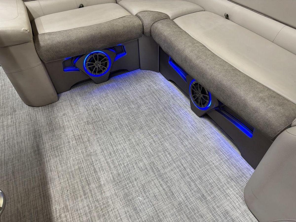 Used 2019 Tahoe Pontoons Cascade 2385 Cruise Pontoon