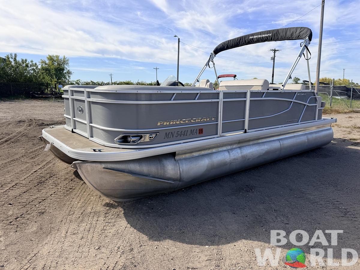 Used 2020 Princecraft Vectra 21 Rear Lounge Dinette Pontoon & 60HP Mercury 4Stroke -$24,995