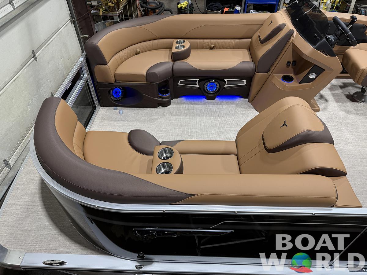 2027 Tahoe LTZ 2385 VRB SE Swingback Pontoon $41995