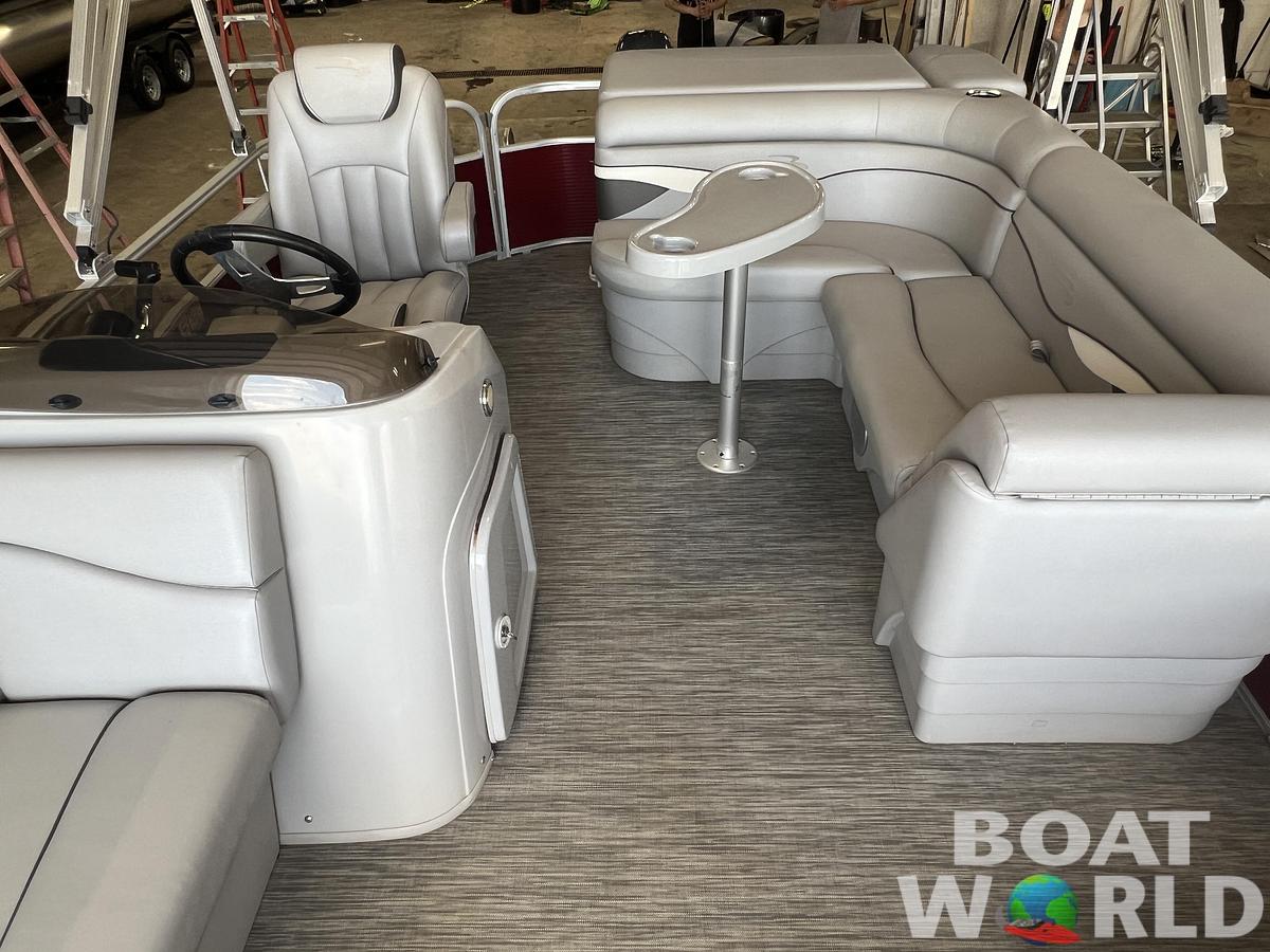 Used 2020 Bennington 20 SLV & 50HP Yamaha 4Stroke -$27,995