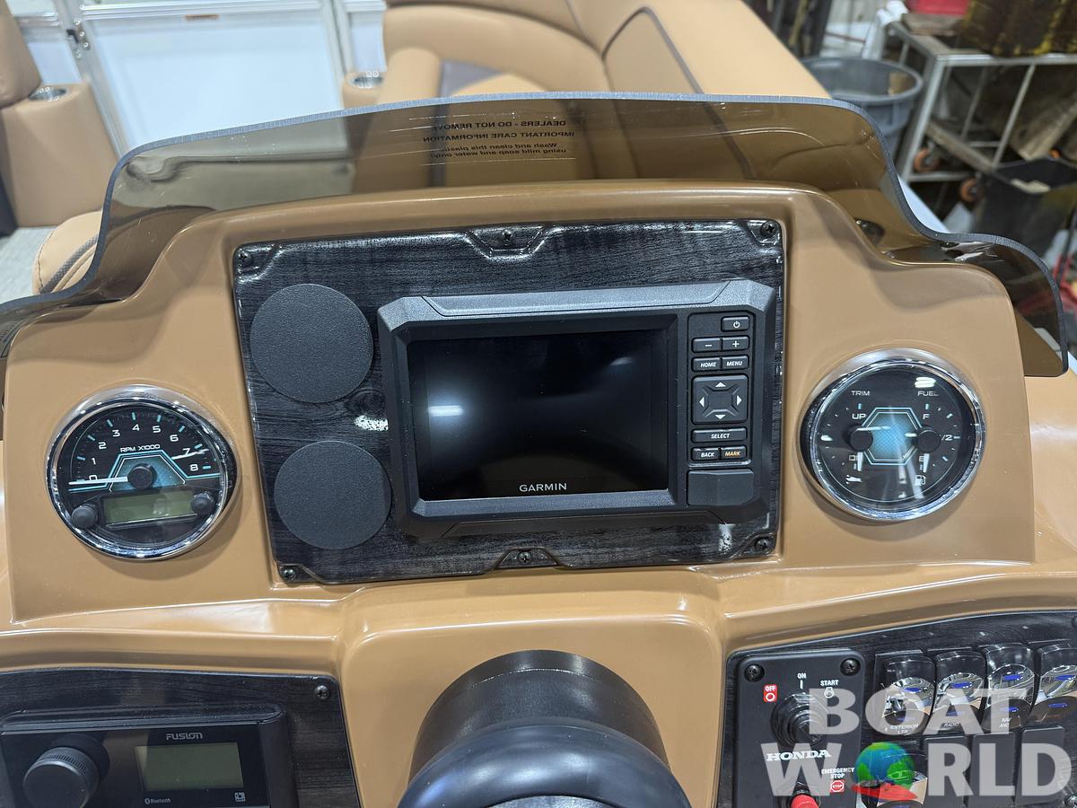 2026 Tahoe Sport VRB 2385 Swingback & 4-Stroke $34995